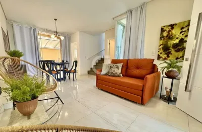 Casa com 3 quartos à venda na Rua Cipriano Antônio Rigotto, 237, São Lourenço, Curitiba, 167 m2 por R$ 1.100.000