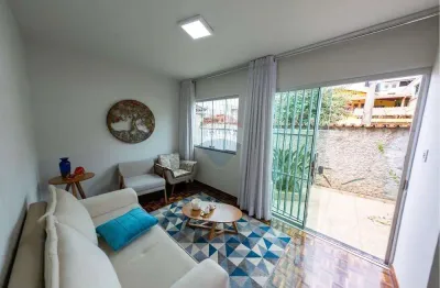 Casa aconchegante  em rua tranquila e excelente localização