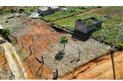 Terreno à venda na Rua Madri, SN, Balneário Água Limpa, Itabirito