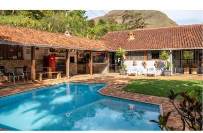 Casa 3 quartos a venda no Condomínio Jardim de Petrópolis - Nova Lima