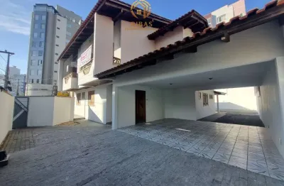 Casa com 4 quartos para alugar no Centro, Jaraguá do Sul 