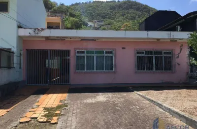 Casa com 3 quartos à venda na avenida governador jorge lacerda, --, costeira do pirajubaé, florianópolis, 360 m2 por r$ 1.160.000