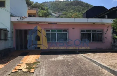 Casa com 3 quartos à venda na avenida governador jorge lacerda, --, costeira do pirajubaé, florianópolis, 360 m2 por r$ 1.160.000