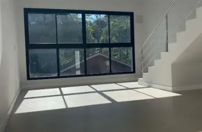 Apartamento com 1 quarto à venda na rua vereador osni ortiga, --, lagoa da conceição, florianópolis, 52 m2 por r$ 945.000