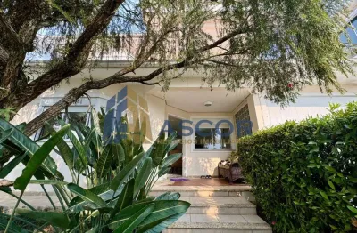 Casa com 4 quartos à venda na avenida deputado protógenes vieira, --, santa mônica, florianópolis, 237 m2 por r$ 1.800.000