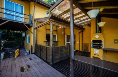 Casa com 4 quartos à venda na servidão do porto, --, lagoa da conceição, florianópolis, 246 m2 por r$ 1.960.000