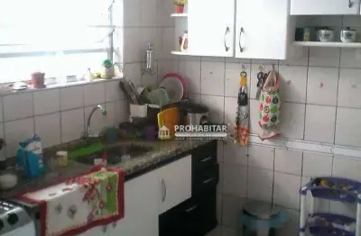 Vendo maravilhoso sobrado com 3 dormitórios, sala, cozinha, banheiro, área de serviço quintal espaçoso e com 02 vagas de garagem,