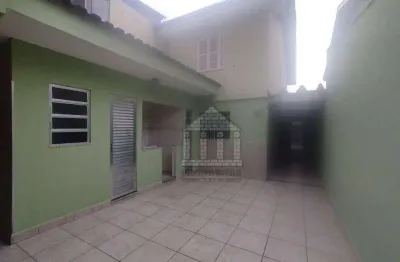 Sobrado com 2 quartos para alugar no jardim das camélias (zona sul)