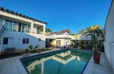 Casa com 4 quartos à venda na Rua Trasybulo Pinheiro Albuquerque, --, Jardim Santa Helena, São Paulo