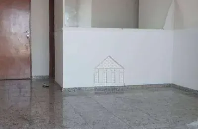 Apartamento bem localizado com 2 quartos para alugar em vila do castelo