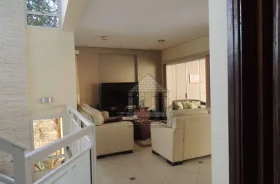 Sobrado com 4 quartos, ótima localização à venda no jardim prudência