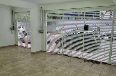 Casa com 3 quartos para alugar na Rua Guaruva, --, Cidade Dutra, São Paulo