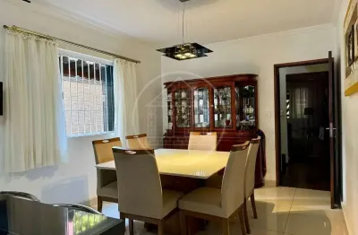 Sobrado próximo a estação com 2 quartos à venda em Interlagos