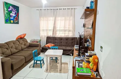 Sobrado com 3 dormitórios à venda na Terceira Divisão de Interlagos