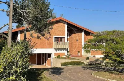 Casa com 6 dormitórios à venda no Parque das Laranjeiras - Itatiba/SP