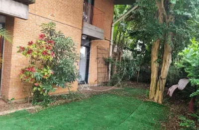 Casa com 3 quartos em rua tranquila para venda ou aluguel no Jardim Prudência