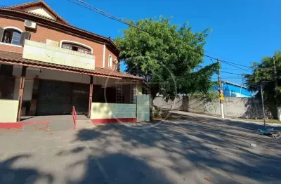 Sobrado Residencial/Comercial com 4 dormitórios à venda no Jardim das Imbuias