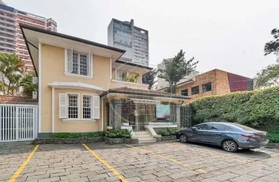 Casa com 12 quartos à venda no Conjunto Residencial Novo Pacaembu, São Paulo 