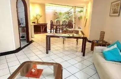 Casa para Locação 4 Quartos, 4 Suites, 2 Vagas, 300M², Capim Macio, Natal - RN