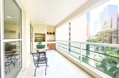 Apartamento para Locação no Itaim, 111m² com 3 Quartos sendo 1 Suíte, 2 Vagas de Garagem por R$ 15.000,00 São Paulo/SP