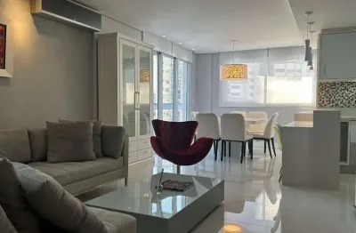 Apartamento com 3 quartos à venda na Avenida Trompowsky, 373, Centro, Florianópolis