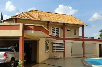 Oportunidade sobrado com lote de 800 metros barato.