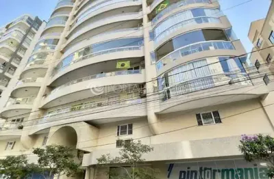 Conforto e praticidade no último andar do edifício paris, itapema