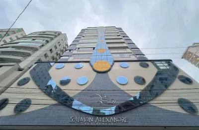 Residencial saimon alexandre: conforto mobiliado a passos do mar em meia praia