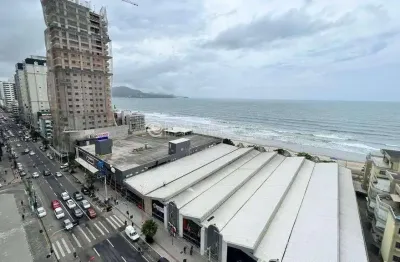 Cobertura triplex com 4 suítes e vista mar no coração de itapema