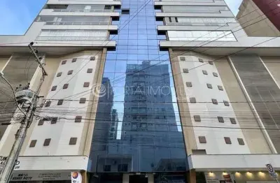 Apartamento com 4 quartos à venda na Rua 248, 199, Meia Praia, Itapema