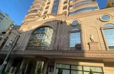 Apartamento na quadro do mar 04 suítes em meia praia itapema sc