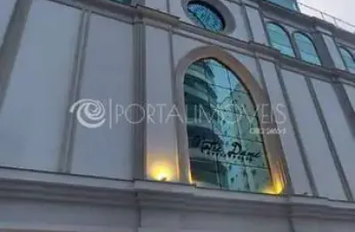 Apartamento com 3 quartos à venda na Rua 236, 459, Meia Praia, Itapema