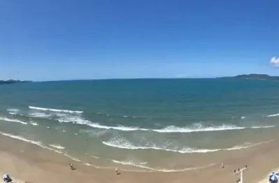 Apartamento frente mar, 04 suítes em meia praia, itapema/sc