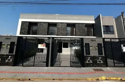 Geminado moderno com 2 suítes e garagem para 2 veículos em itapema