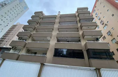 A 190 metros do mar: apartamento mobiliado com 3 dormitórios no residencial alba priscila