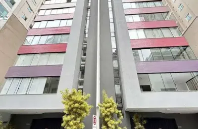 Seu novo lar na praia: apartamento semimobiliado com 3 dormitórios à venda em meia praia