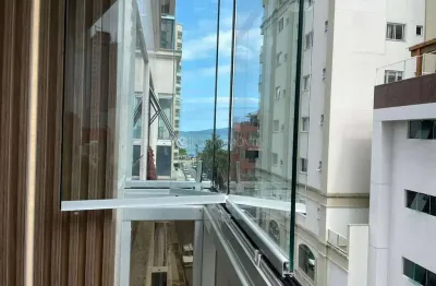 Residencial ocean view: apartamento mobiliado com vista mar e sacada gourmet