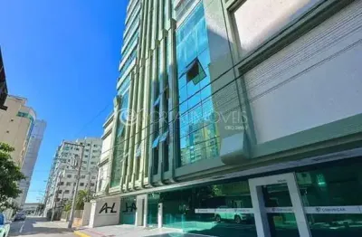 Residencial malibu: conforto e lazer completo com 2 vagas e piscina, ideal para sua família