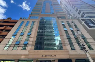 Apartamento no montblanc residence: conforto, lazer completo e vista privilegiada em itapema