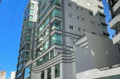 Apartamento com 3 quartos à venda na Rua 210, 130, Meia Praia, Itapema