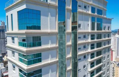 Grand provence - alto padrão na quadra mar no centro da meia praia