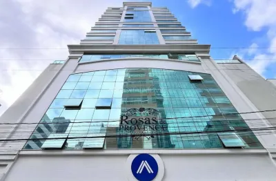 Exclusividade e lazer completo em meia praia: seu novo lar no residencial rosas de provence