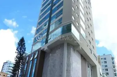 Central palace: apartamento mobiliado com 3 suítes, 4 vagas e vista lateral para o mar em itapema