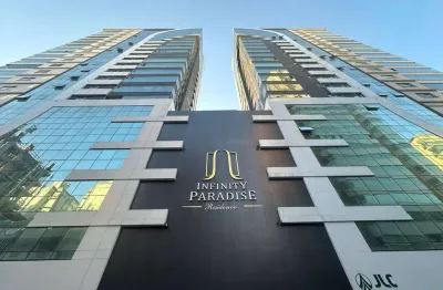 Luxo de frente para o mar em meia praia – 4 suítes mobiliadas com 3 vagas