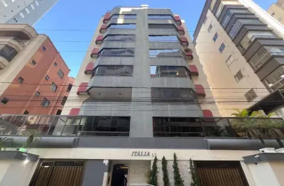 Oportunidade na meia praia – amplo, mobiliado e com sacada com churrasqueira