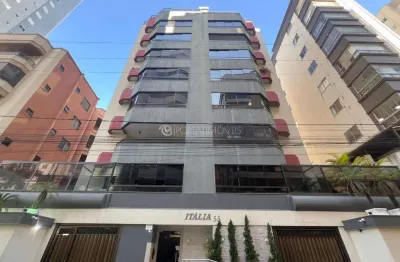 Oportunidade na meia praia – amplo, mobiliado e com sacada com churrasqueira