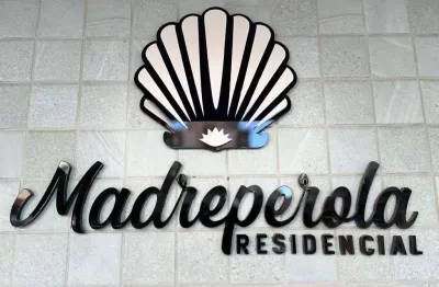 Apartamento com 3 dormitórios e sacada com churrasqueira – madrepérola residence, meia praia
