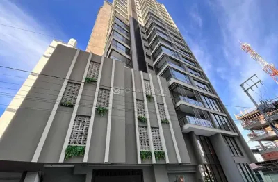 Vista mar e sofisticação: apto semi mobiliado com 3 suítes no élevé – perequê