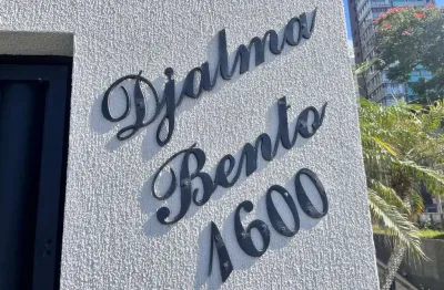Apartamento com vista mar no centro de itapema – 2 dormitórios com sacada e churrasqueira