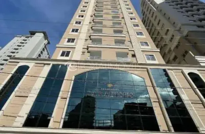 Apartamento com piscina, 2 vagas e churrasqueira – semi mobiliado